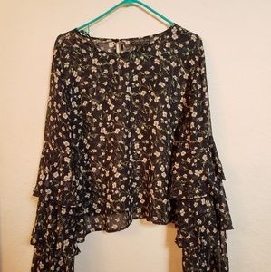 Bell sleeve floral blouse